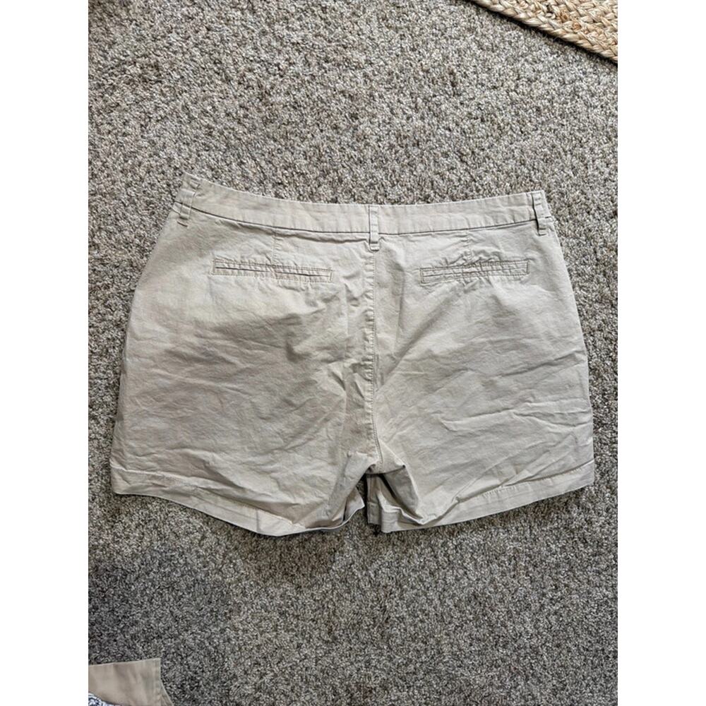 3 for $9 Old Navy cut and blend Chino shorts 12 tan EUC 2276 - Picture 3 of 5